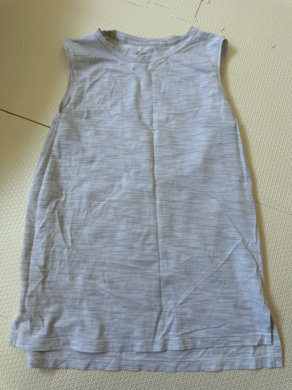 Lululemon Light Gray Women’s Athletic Shirt